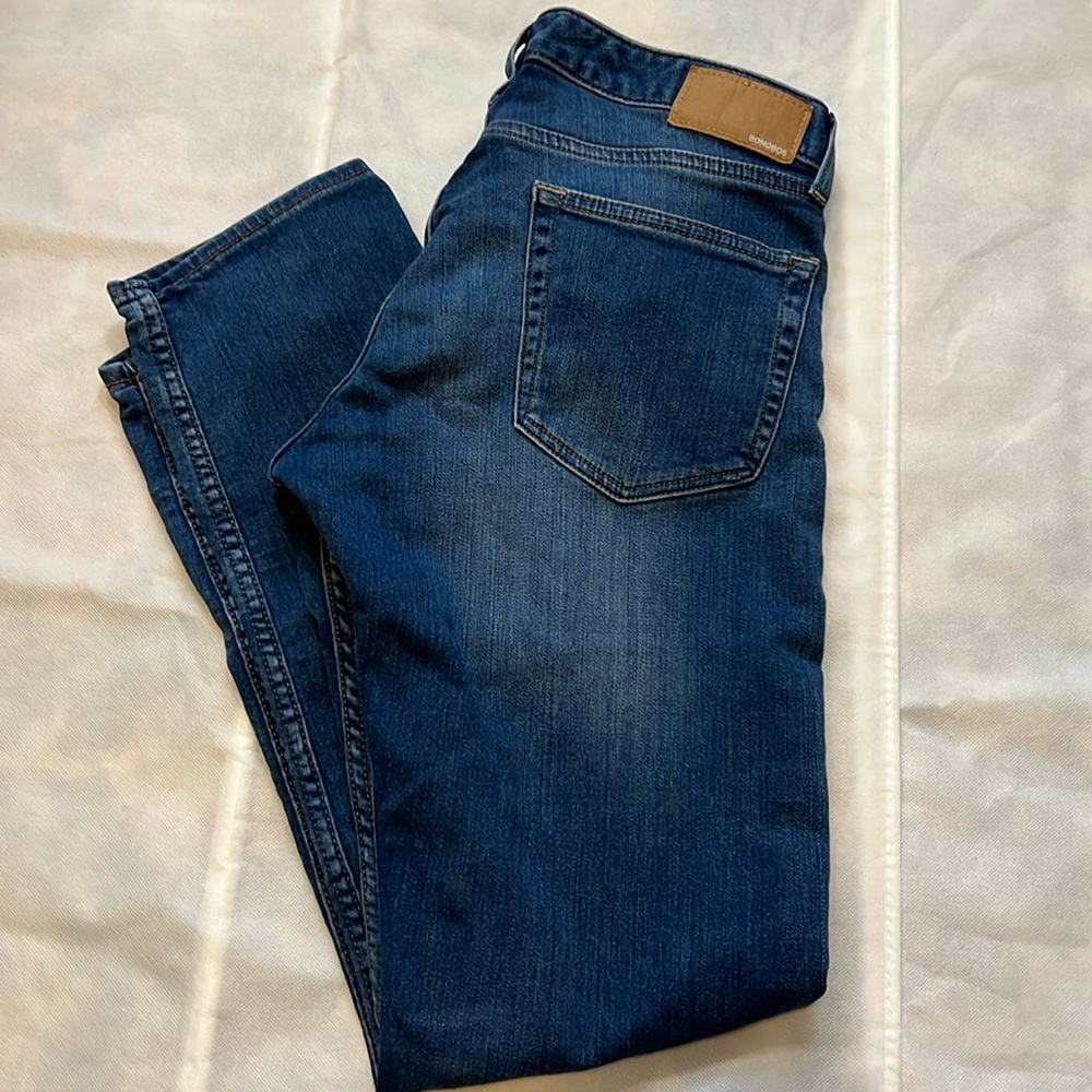 Bonobos Pristine! Slim fit. No stains or tears. Husband changed mind